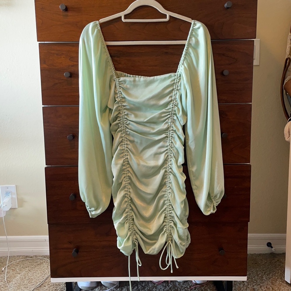 Green long sleeve dress- never worn!